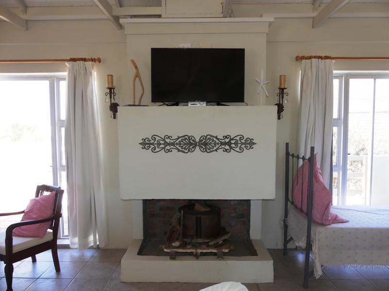 4 Bedroom Property for Sale in Golden Mile Western Cape